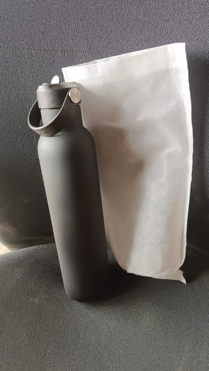 Stainless Steel Water Bottle with Carry Strap & Built-In Straw 1000ML Approx (1 Pc) Stainless Steel Water Bottle with Carry Strap & Built-In Straw 1000ML Approx (1 Pc)